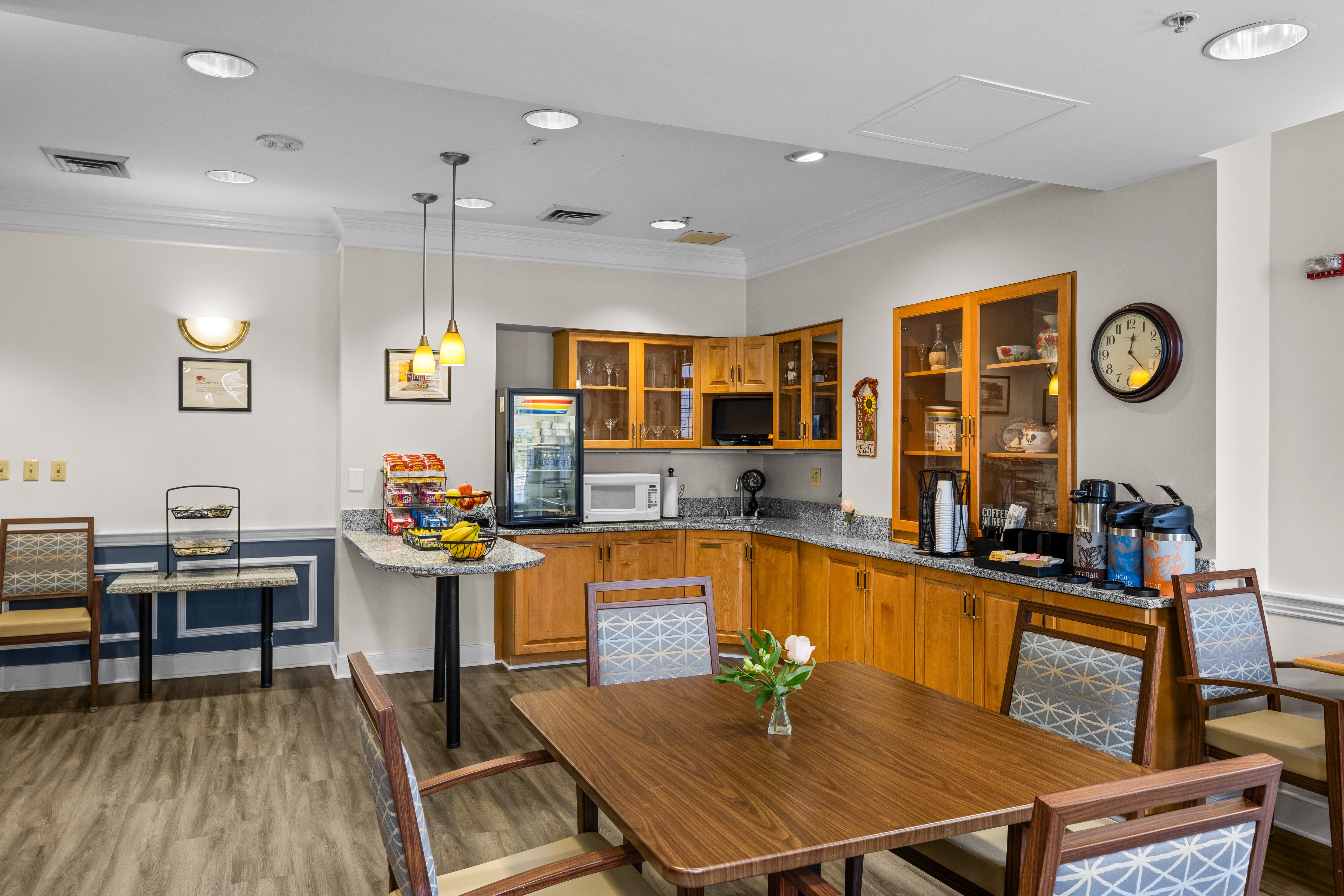 HeartLands Assisted Living at Severna Park common room